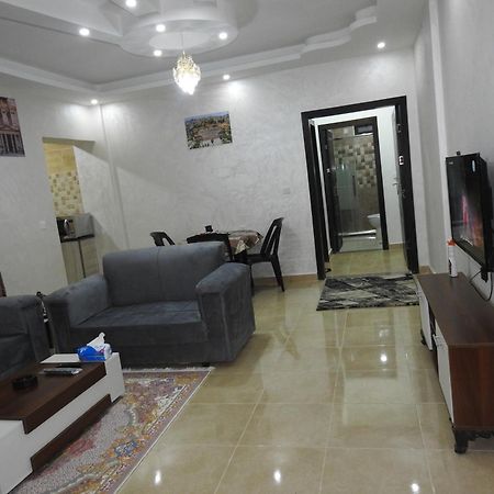 Amro Petra Apartment วาดี มูซา ภายนอก รูปภาพ