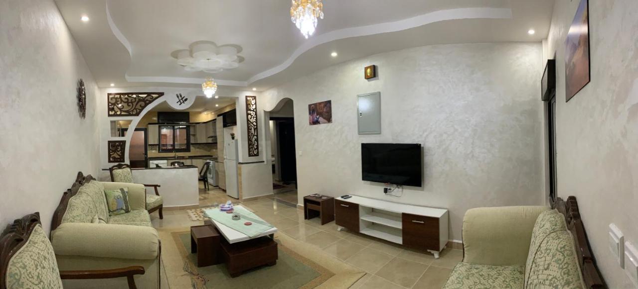 Amro Petra Apartment วาดี มูซา ภายนอก รูปภาพ