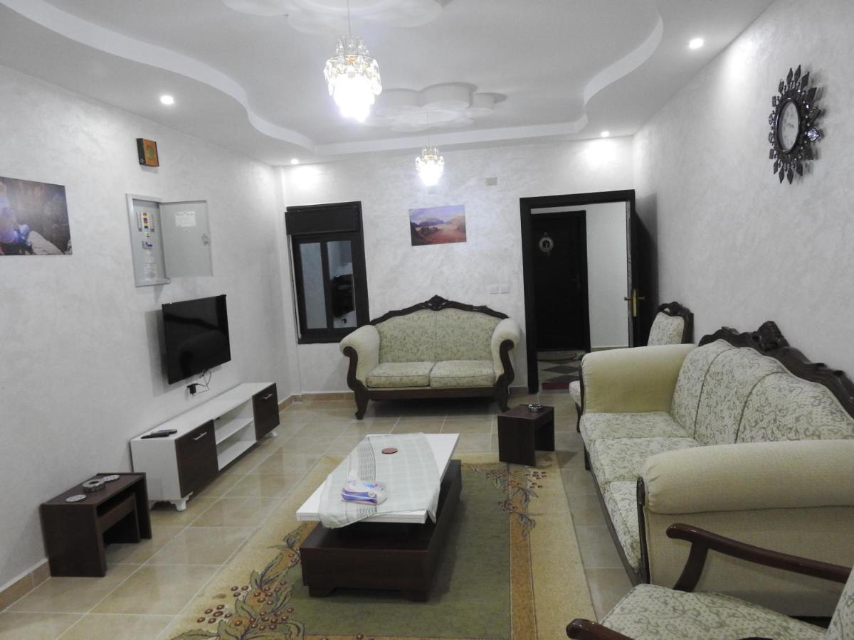 Amro Petra Apartment วาดี มูซา ภายนอก รูปภาพ