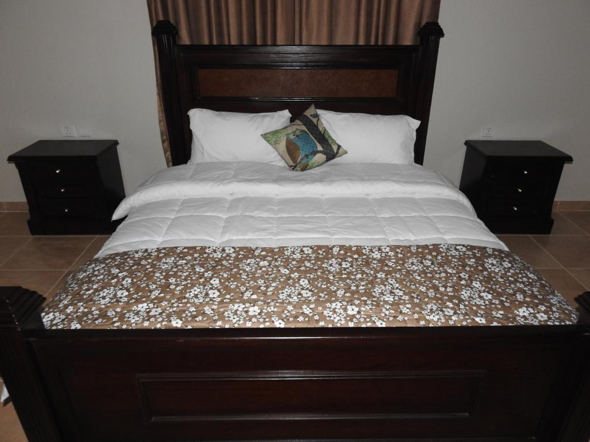 Amro Petra Apartment วาดี มูซา ภายนอก รูปภาพ