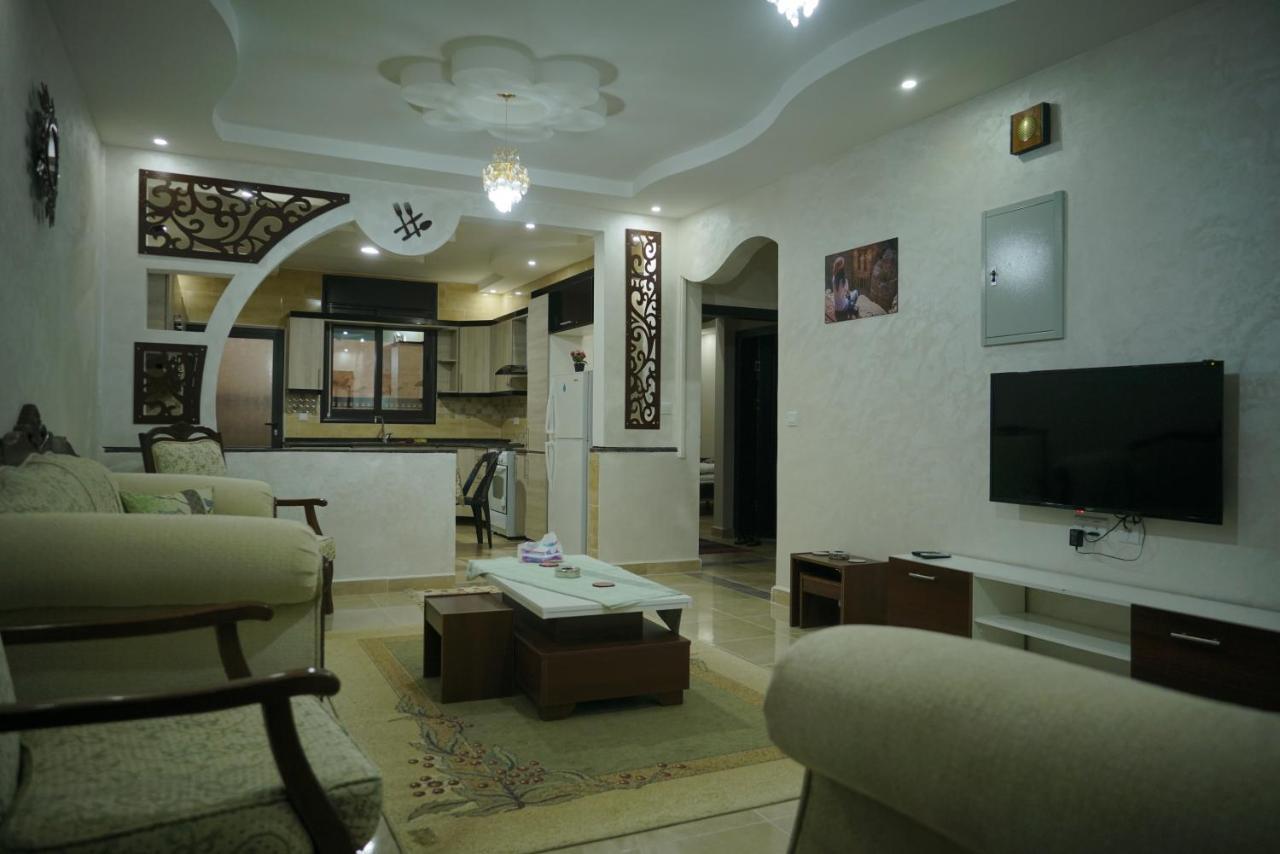 Amro Petra Apartment วาดี มูซา ภายนอก รูปภาพ