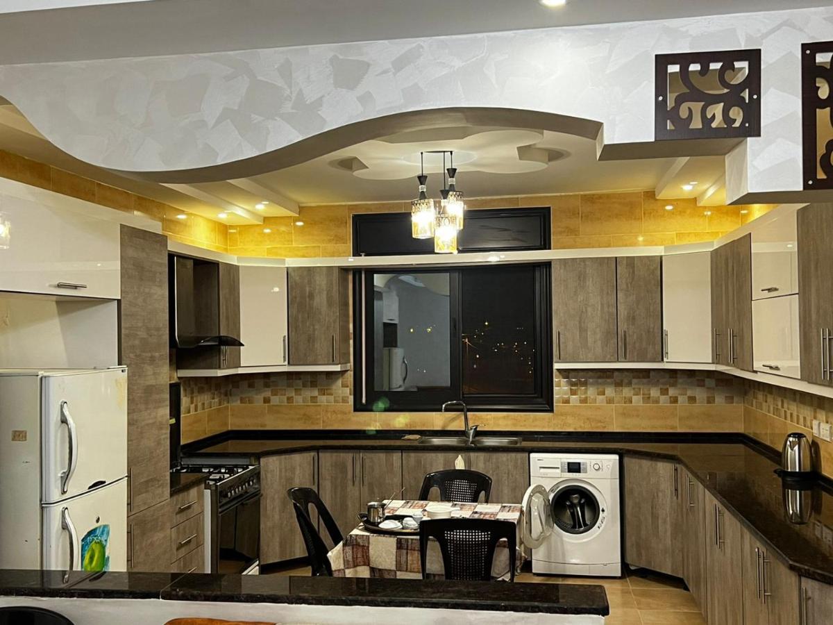 Amro Petra Apartment วาดี มูซา ภายนอก รูปภาพ