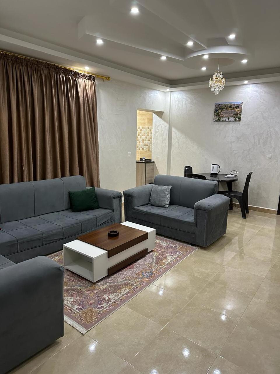 Amro Petra Apartment วาดี มูซา ภายนอก รูปภาพ