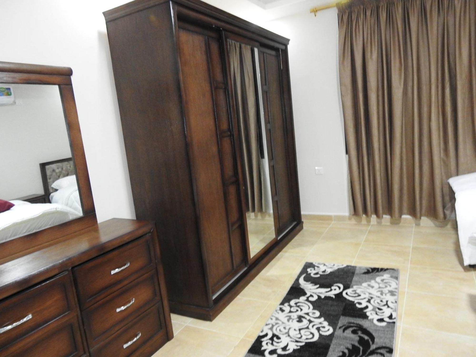 Amro Petra Apartment วาดี มูซา ภายนอก รูปภาพ
